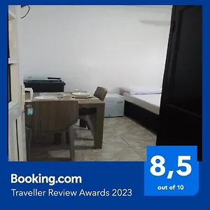  Apartamento Cuarto Estudio La Fantastica